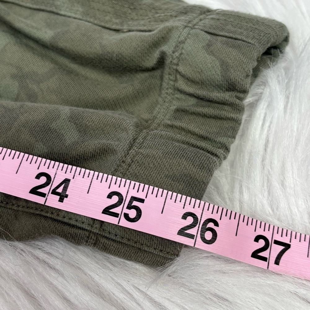 Athleta Printed Farallon Jogger Size 12 Olive Army Green Camo Print Pull On Pant - Picture 16 of 16